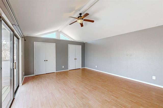 Building Photo - 3103 Lakeside Dr