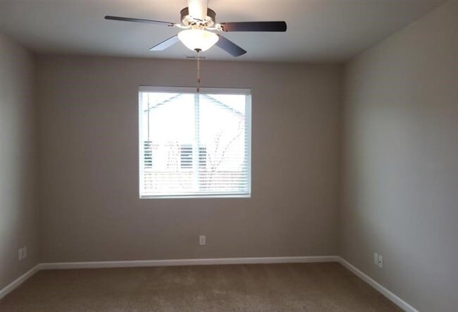 Building Photo - *$500 Move In Special*Beautiful 3 Bed 2 Bath Home in Enumclaw