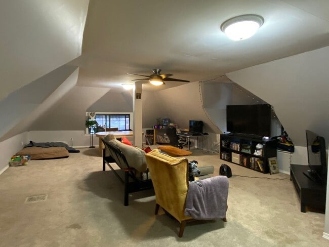 Building Photo - 3136 Lyndale Ave S