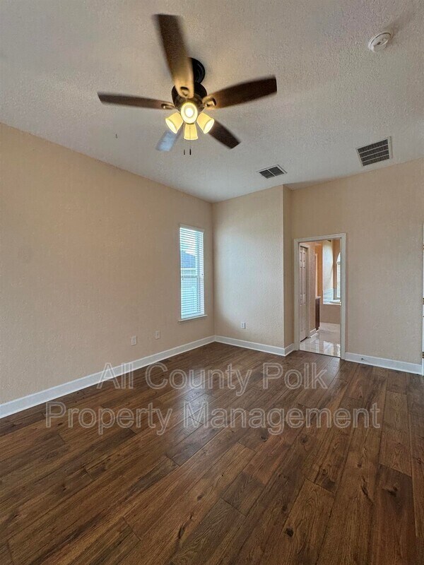 Building Photo - 2948 Vintage View Cir