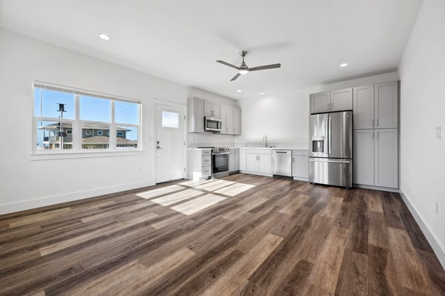 Building Photo - 18 Ohana St