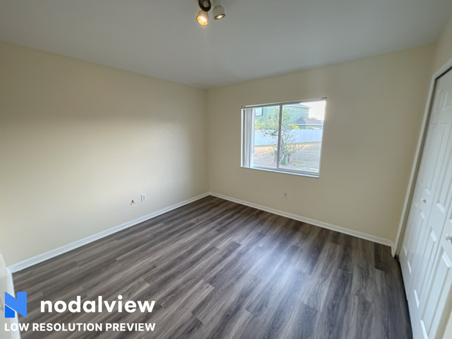 Building Photo - 12820 Longcrest Dr