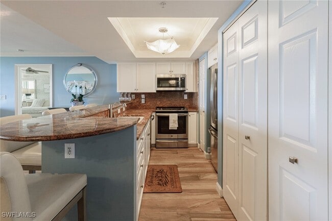 Building Photo - 6849 Grenadier Blvd