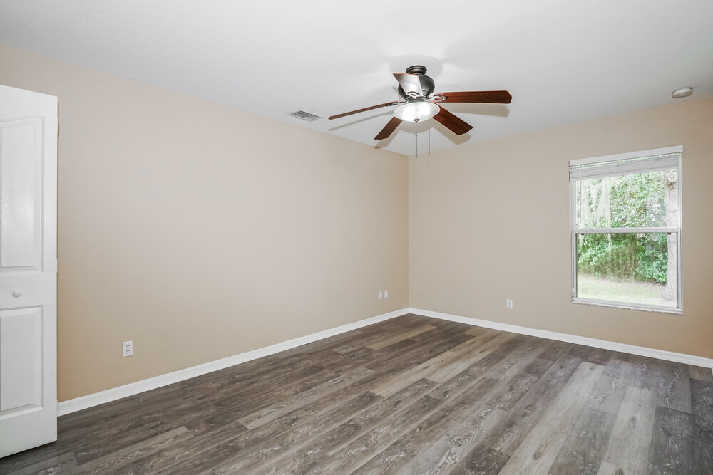 Building Photo - 30149 Sandbunker Ln
