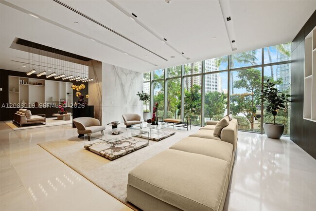 Building Photo - 300 Biscayne Blvd