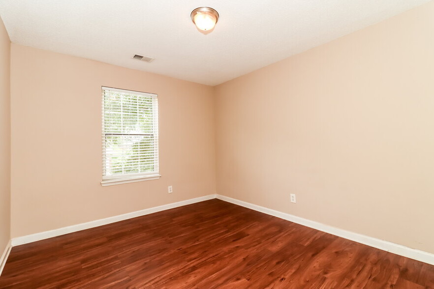 Building Photo - 2070 Cherokee Ridge Trail NW