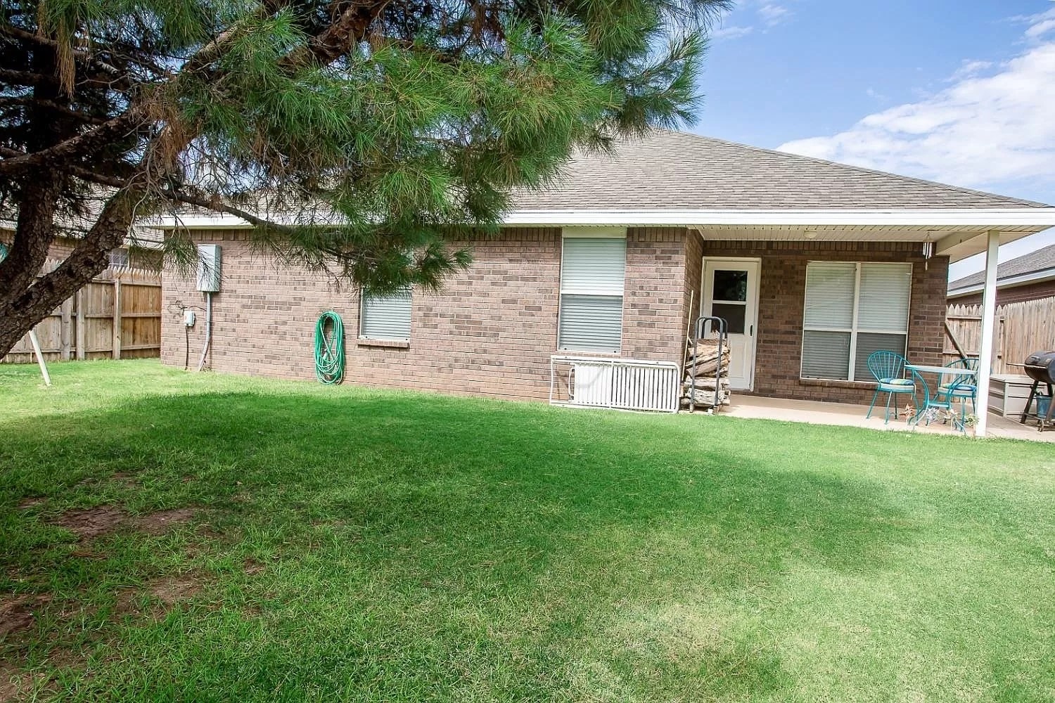 Building Photo - 518 N Juneau Ave