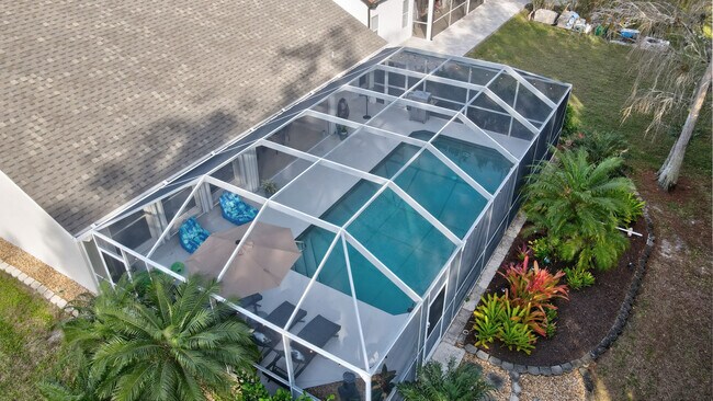 Building Photo - 6726 Sloane Pl