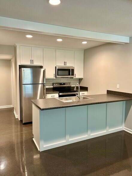 Well appointed kitchen - 2304 Belle Ave NE
