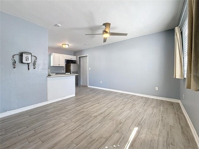 Building Photo - 2111 26th St S