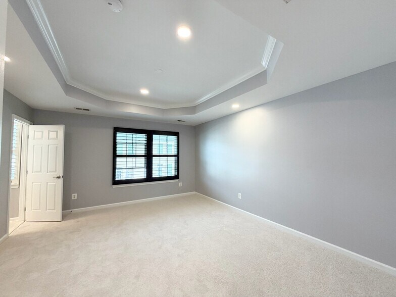 Building Photo - 14008 Cannondale Way