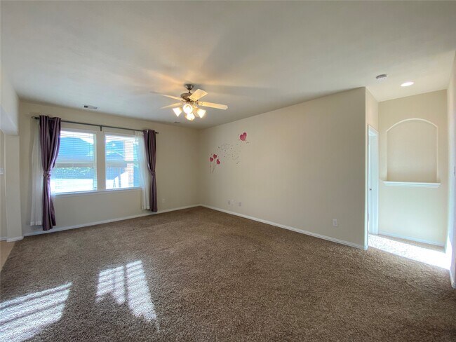 Building Photo - 24615 Forest Canopy Dr