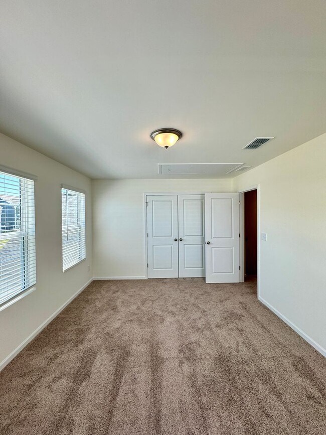 Building Photo - Beautiful 3BR/2.5 Bath in Union County.