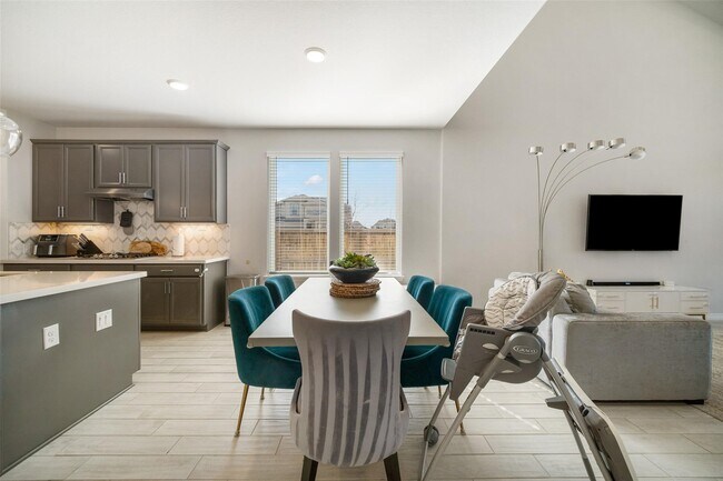 Building Photo - 1811 Smithers Landing Dr