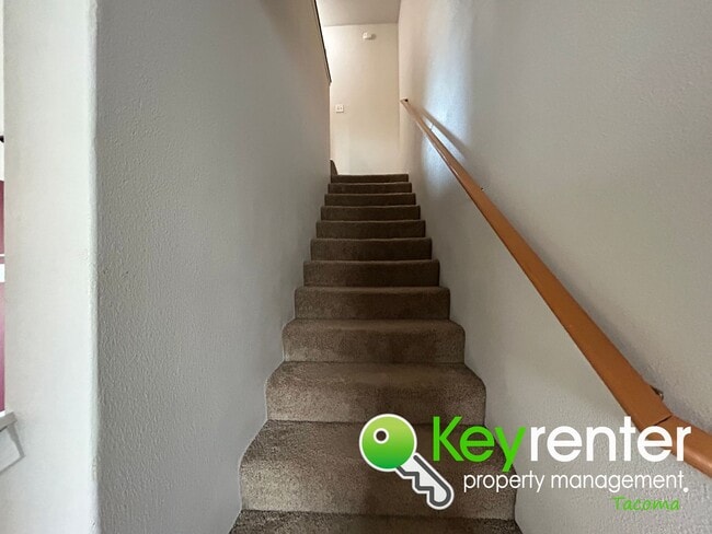 Building Photo - Fife Living: Your Ideal Multi-Level Family...
