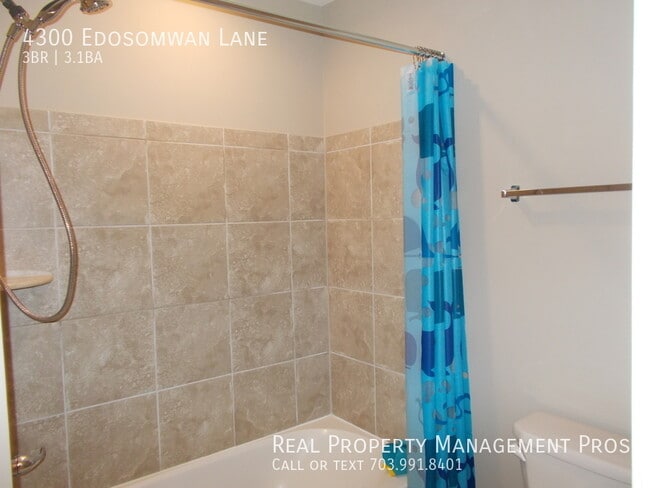 Building Photo - 4300 Edosomwan Ln