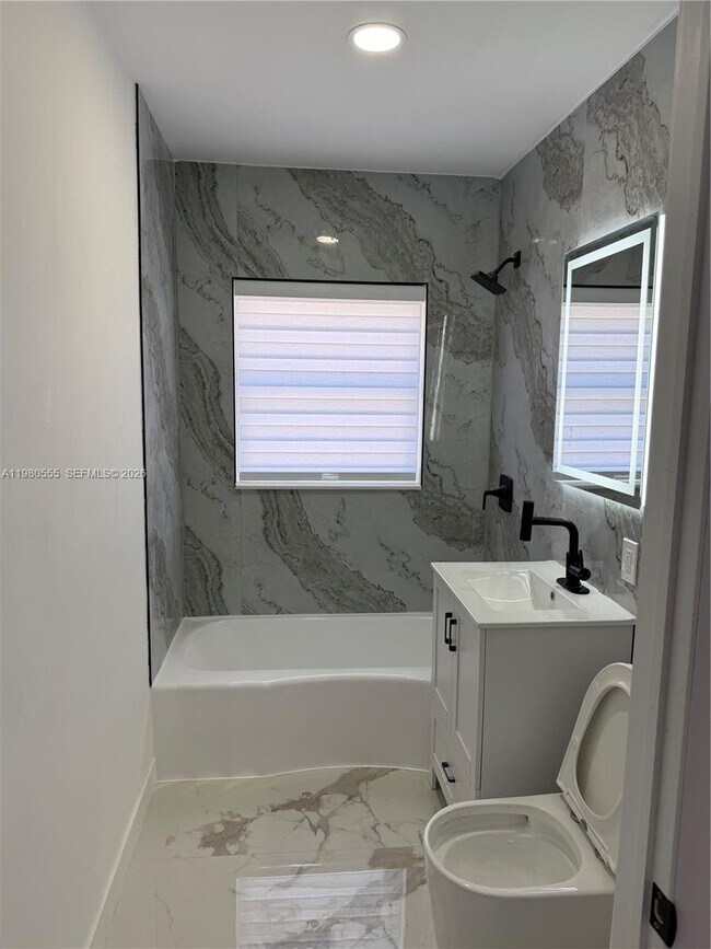 Building Photo - 3230 SW 98th Ave