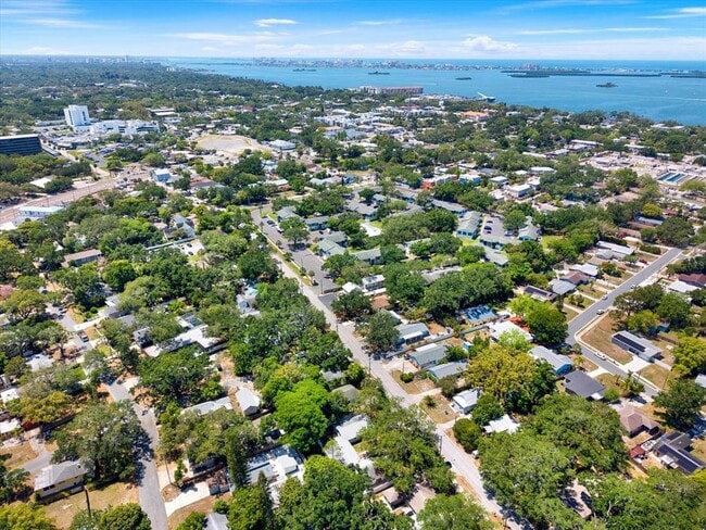 Building Photo - 1187 Bass Blvd