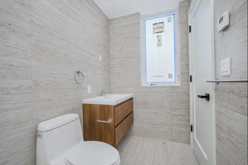 Building Photo - 421 78th St