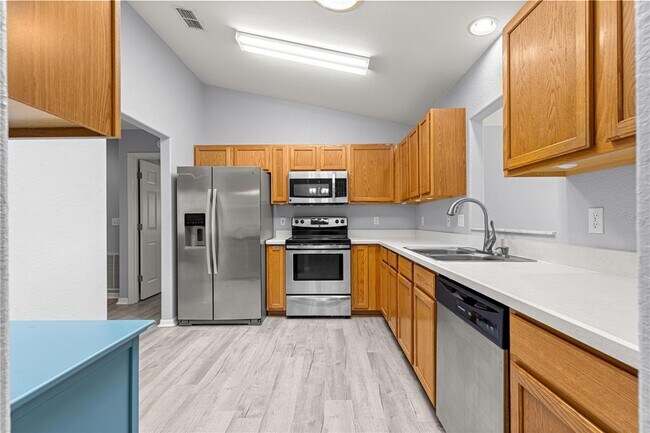 Building Photo - 9891 SE 138th Loop