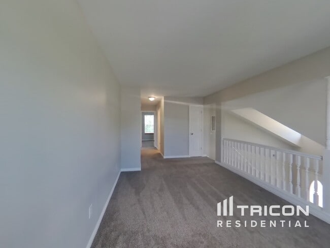 Building Photo - 1421 Locke Bend