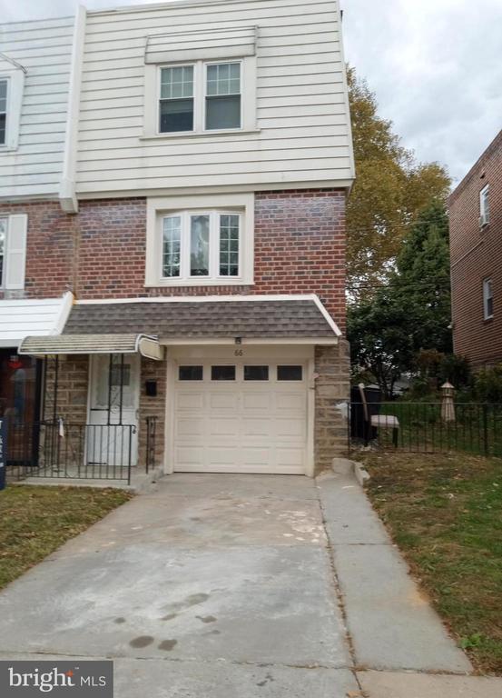 Building Photo - 66 Suburban Ln
