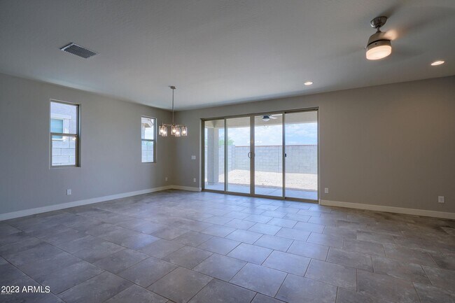 Building Photo - 5139 N 187th Ln