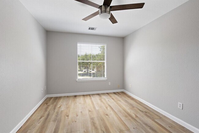 Building Photo - 1413 Catalina Dr