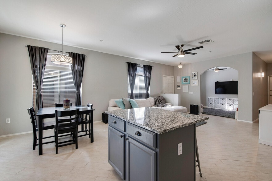 Kitchen - 2250 E Deer Valley Rd