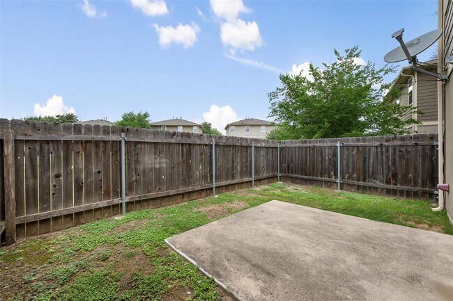 Building Photo - 14412 Lewis Carroll Ln