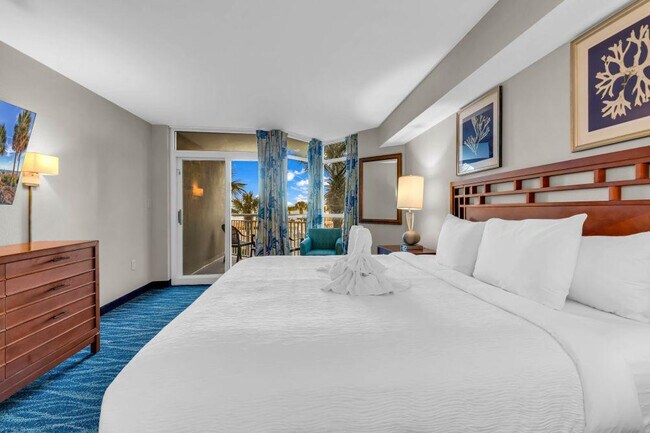 Building Photo - 5300 N Ocean Blvd