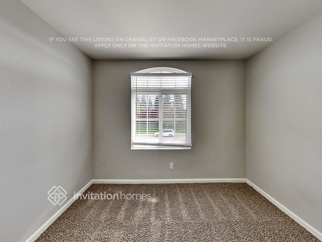 Building Photo - 2542 Huber Dr