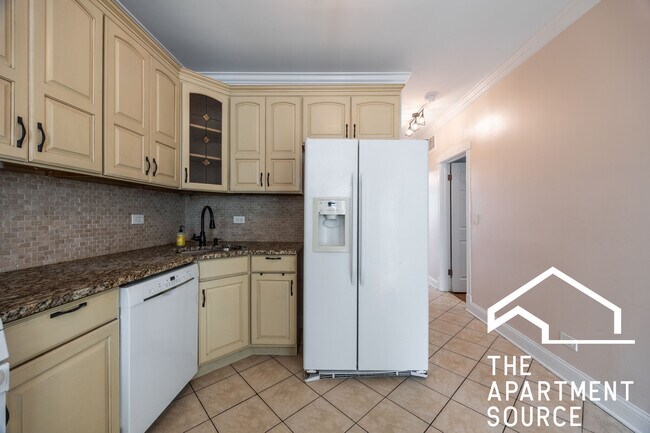 Building Photo - 3055 N Kimball Ave
