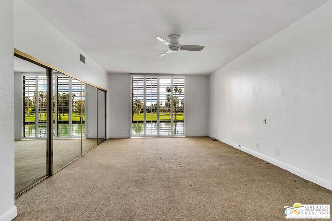 Building Photo - 910 Island Dr