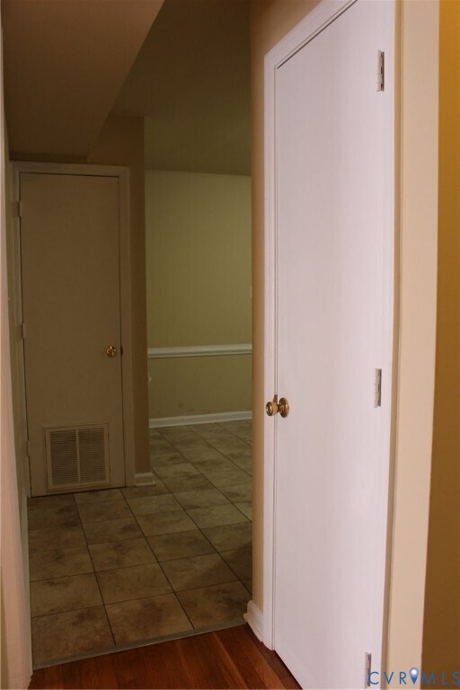 Building Photo - 110 Dupuy Ave