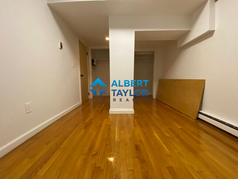 Building Photo - 90 Bynner St