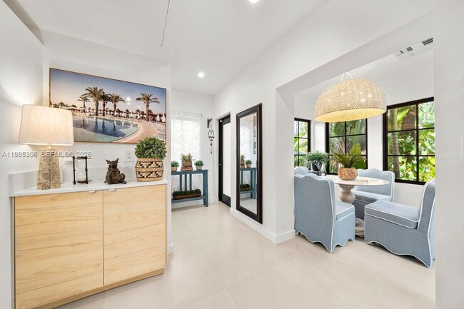 Building Photo - 151 NE 43rd St