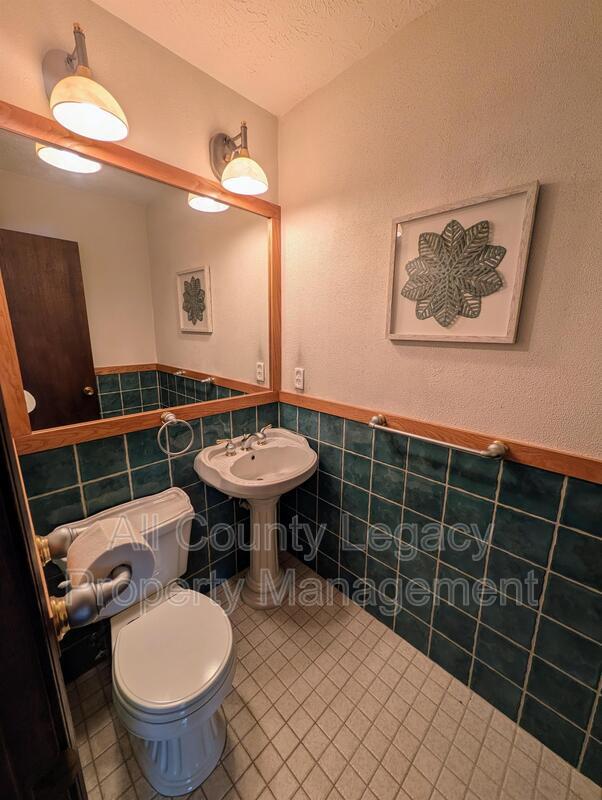 Building Photo - 3787 Etna Dr