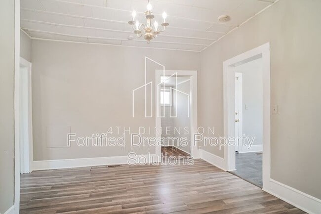 Building Photo - 1505 Gholson Ave S East