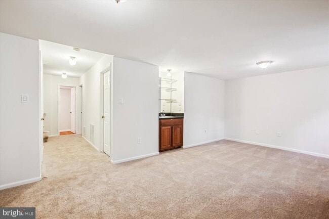 Building Photo - 8258 Cedar Landing Ct