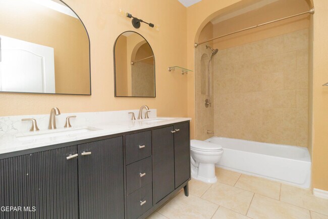 Building Photo - 4744 Excalibur Dr
