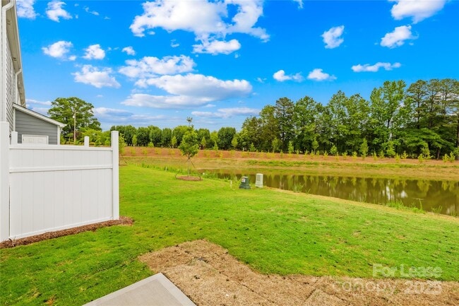 Building Photo - 1726 Braemar Vlg Dr