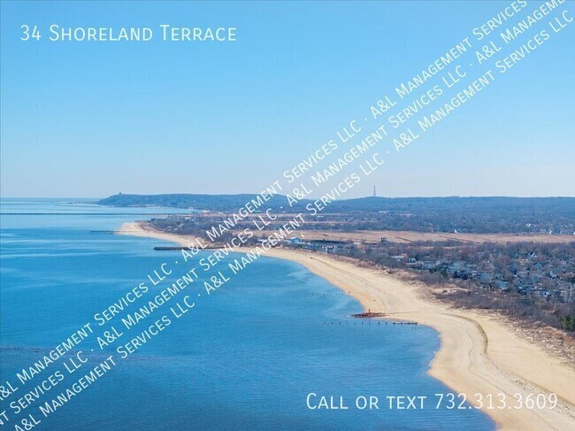 Building Photo - 34 Shoreland Terrace