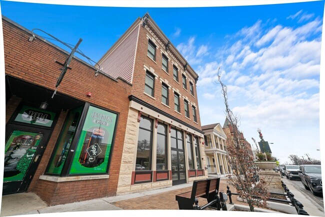 Building Photo - 1016 S State St