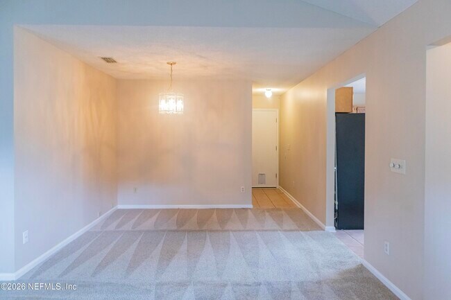 Building Photo - 3844 English Colony Dr N
