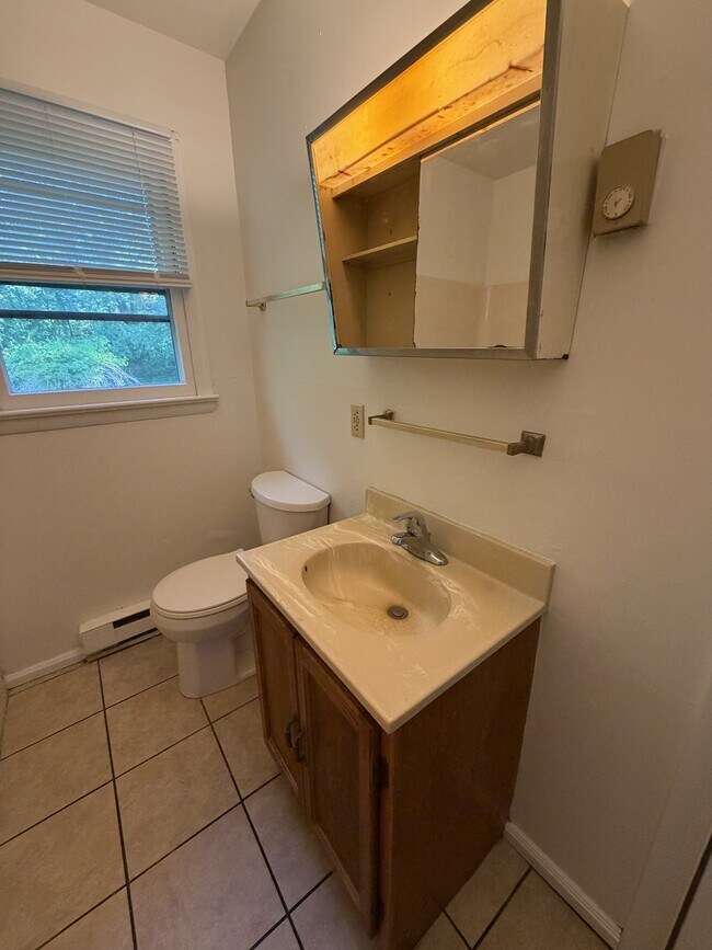 Building Photo - 431 Hearn Ln