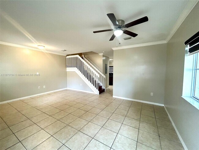 Building Photo - 3036 SE 15th Ave