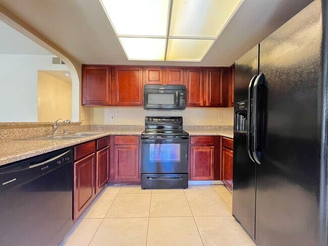 Building Photo - Charming home located in  Henderson