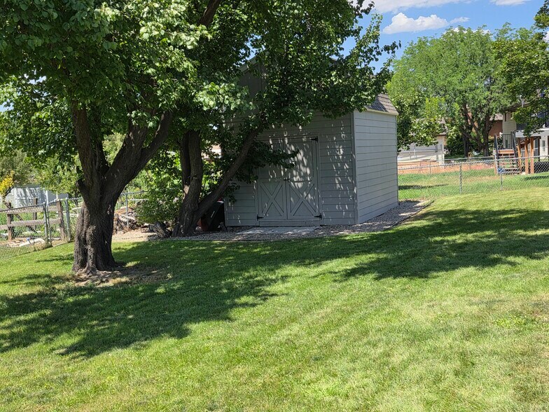 Building Photo - 10454 S Golden Willow Dr
