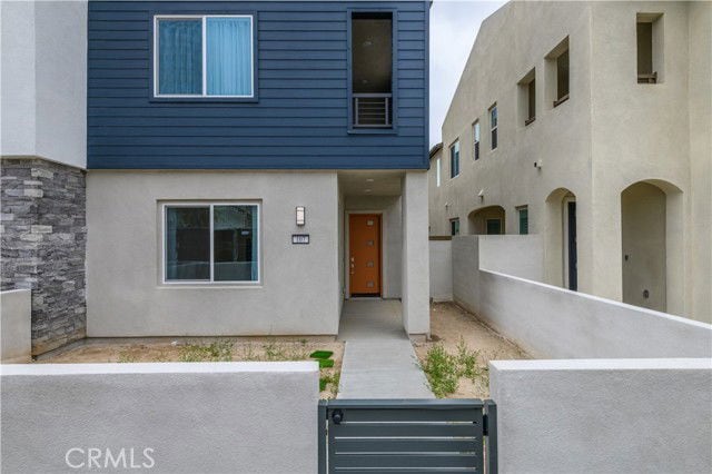 Building Photo - 107 Zawn